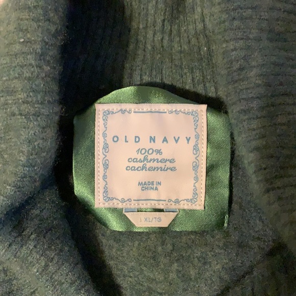 Old Navy Cashmere Sweater - Picture 2 of 2